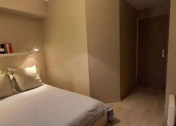 Vue Exceptionnelle-piscine Apartment